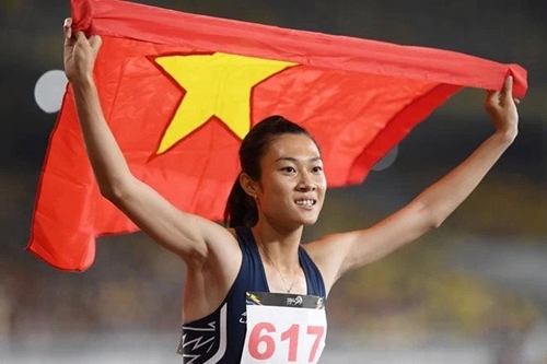 “Nữ hoàng tốc độ” Lê Tú Chinh không dự SEA Games 31